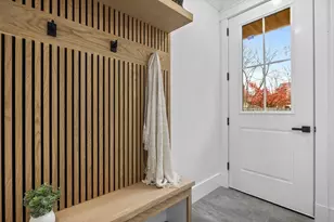 26 Beacon Ave, Newburyport, MA 01950 - Photo 12