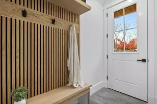 26 Beacon Ave, Newburyport, MA 01950 - Photo 12