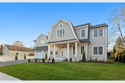 26 Beacon Ave, Newburyport, MA 01950 - Photo 1