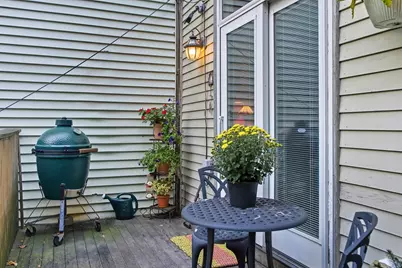13 Pacific St, Boston, MA 02127 - Photo 20