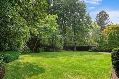 26 Sewall St, Newton, MA 02465 - Photo 24