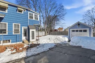 74 Carlisle St, Lowell, MA 01852 - Photo 8