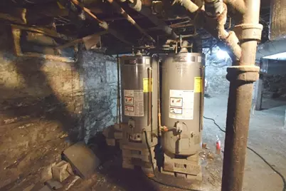 6 Pelham Street, Worcester, MA 01609 - Photo 18