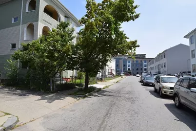 6 Pelham Street, Worcester, MA 01609 - Photo 20