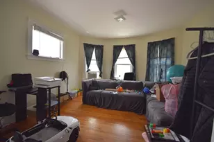 6 Pelham St, Worcester, MA 01609 - Photo 14