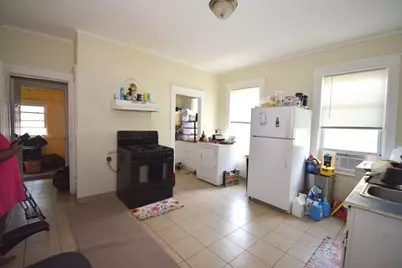 6 Pelham Street, Worcester, MA 01609 - Photo 2