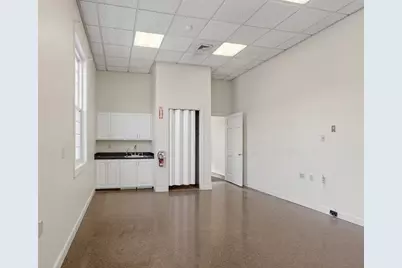 31 Plaistow Rd, Plaistow, NH 03865 - Photo 12