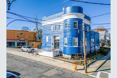 29 Spruce St, Milford, MA 01757 - Photo 4