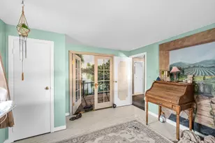 236 Glenoak Dr, Springfield, MA 01128 - Photo 10