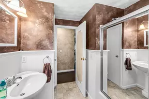 236 Glenoak Dr, Springfield, MA 01128 - Photo 12