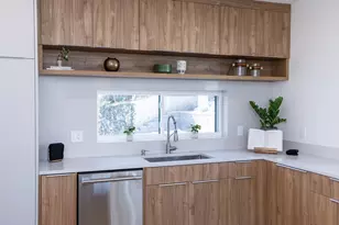 100 Woodbine Cir, Needham, MA 02494 - Photo 8