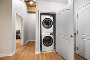 52 Lawrence Dr, Lowell, MA 01854 - Photo 16