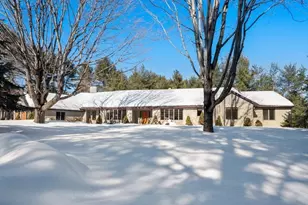 11 Wyncrest Cir, Andover, MA 01810 - Photo 2