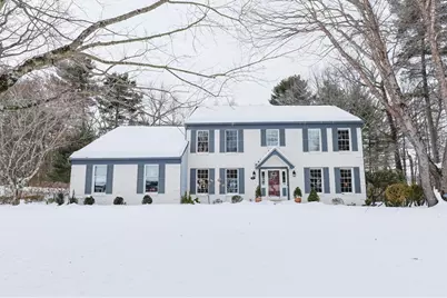 27 Dover Circle, Franklin, MA 02038 - Photo 2