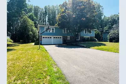 7 Thomas Dr, Framingham, MA 01701 - Photo 36