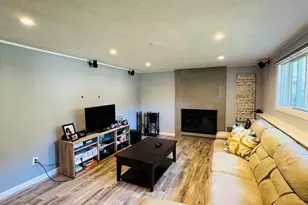 7 Thomas Dr, Framingham, MA 01701 - Photo 20