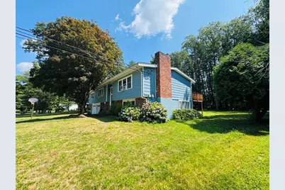 7 Thomas Dr, Framingham, MA 01701 - Photo 2