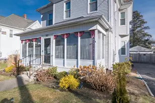 352 Pleasant St, Holyoke, MA 01040 - Photo 2