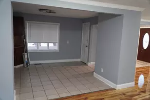 122 Norman St, West Springfield, MA 01089 - Photo 6