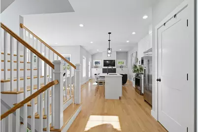 189 Linwood Ave #1, Newton, MA 02460 - Photo 8