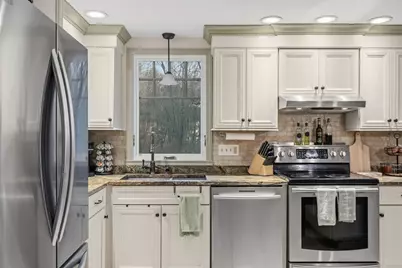 122 Forest St, North Andover, MA 01845 - Photo 6