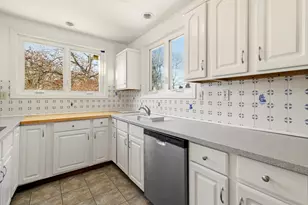 29 Williston Rd, Bourne, MA 02562 - Photo 4