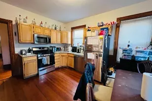 107 Calumet St, Boston, MA 02120 - Photo 4