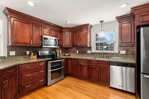 7 Carolyn Terrace, Southborough, MA 01772 - Photo 12