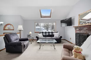 69 Johansen Dr, Marlborough, MA 01752 - Photo 2