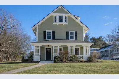 28 Green St, Needham, MA 02492 - Photo 2