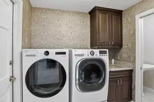 10 Bridle Path, North Andover, MA 01845 - Photo 18