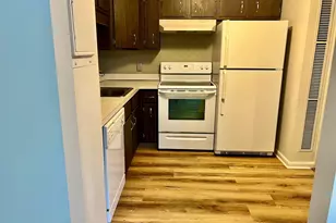 1004 Paradise Rd, Swampscott, MA 01907 - Photo 18