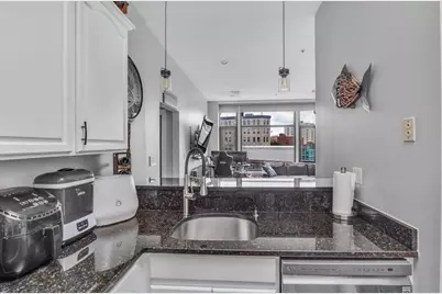 7 Central Sq #307, Lynn, MA 01902 - Photo 4