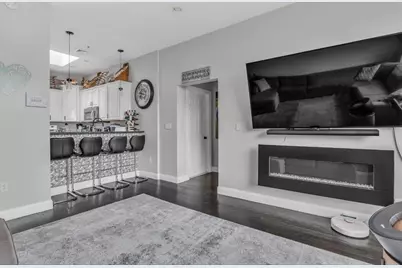 7 Central Sq #307, Lynn, MA 01902 - Photo 2