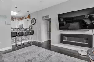 7 Central Square, Lynn, MA 01902 - Photo 2