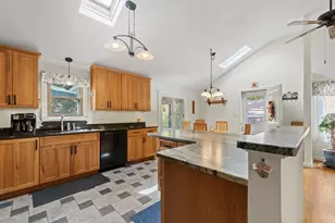 40 William Ave, Haverhill, MA 01835 - Photo 6