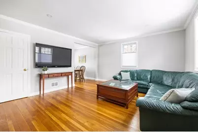 63 Linden Street #6, Wellesley, MA 02482 - Photo 2