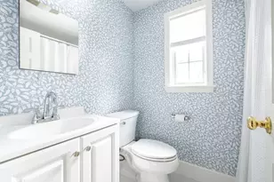 63 Linden St, Wellesley, MA 02482 - Photo 10