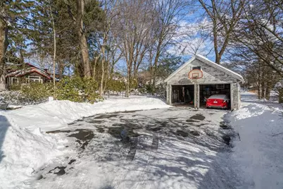 126 Beethoven Ave, Newton, MA 02468 - Photo 4