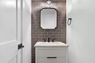 34 Marshall, Somerville, MA 02145 - Photo 14