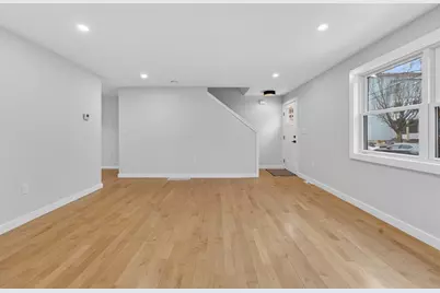 34 Marshall #A, Somerville, MA 02145 - Photo 8