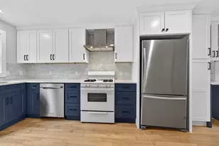 34 Marshall, Somerville, MA 02145 - Photo 6