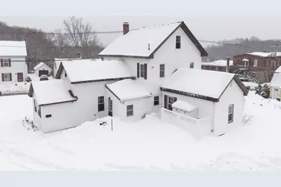 21 Maple St, Bellingham, MA 02019 - Photo 2