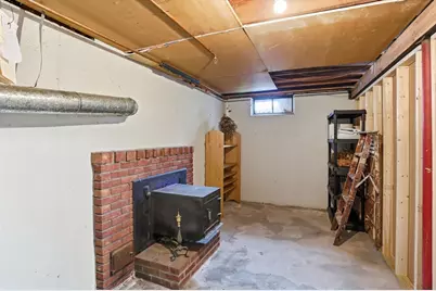 37 Sterling St, Lancaster, MA 01523 - Photo 24