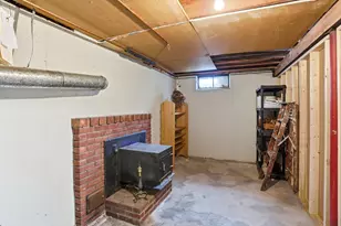 37 Sterling St, Lancaster, MA 01523 - Photo 24