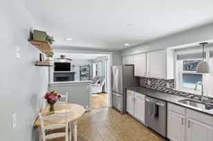 37 Sterling St, Lancaster, MA 01523 - Photo 10