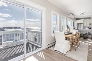 51 Harbor View Ave, Winthrop, MA 02152 - Photo 10