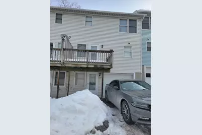 35 Genessee St #E, Worcester, MA 01603 - Photo 4