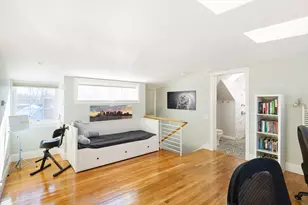 305 Webster St, Newton, MA 02466 - Photo 12