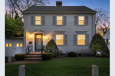 7 Birch Hill Rd, Melrose, MA 02176 - Photo 2